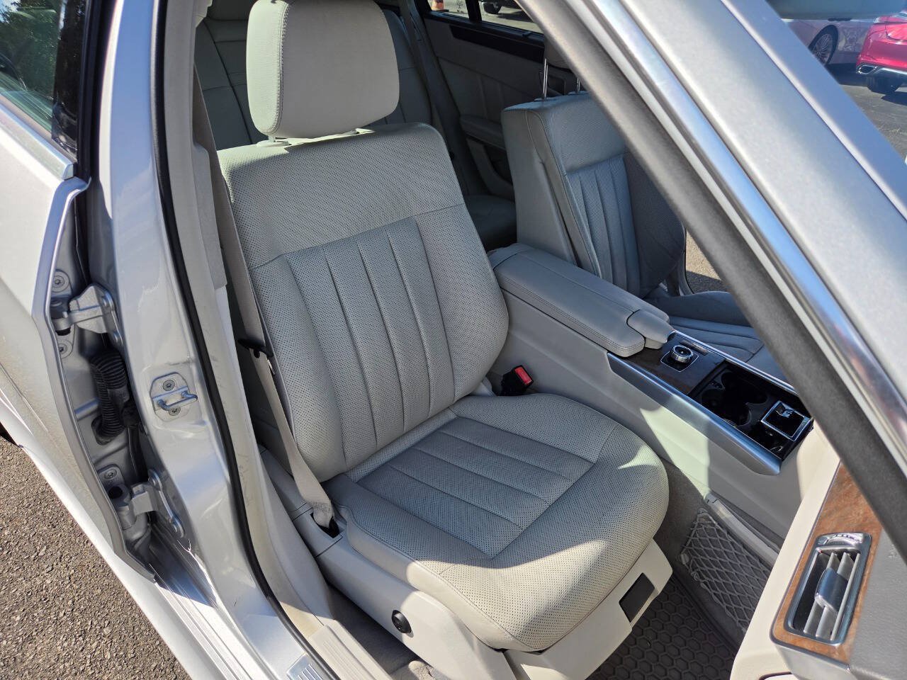 Used 2014 Mercedes-Benz E 350 4MATIC Wagon w/ Premium 1 Package image 12