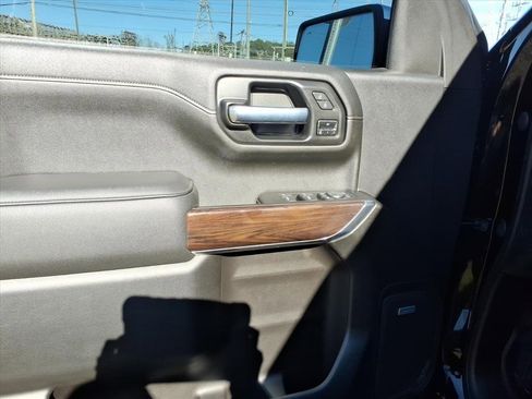 Used 2021 GMC Sierra 1500 SLT image 19