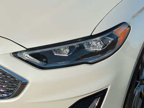 Used 2020 Ford Fusion Titanium image 10