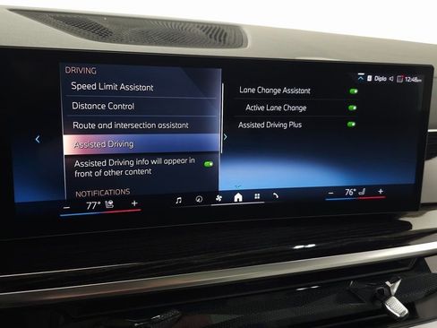 Used 2026 BMW X5 xDrive40i w/ M Sport Package image 31