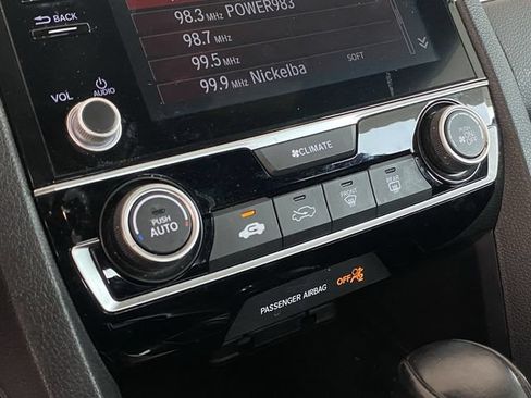 Used 2020 Honda Civic Sport image 23