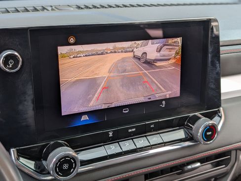 Used 2023 Chevrolet Colorado LT image 27