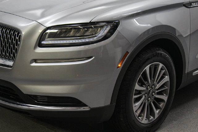 Used 2023 Lincoln Nautilus AWD w/ Premium Package image 4