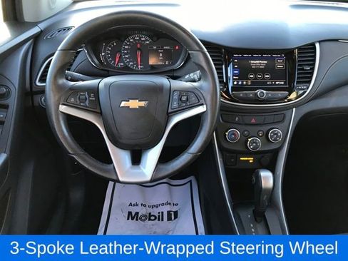 Certified 2021 Chevrolet Trax LT w/ Premium Seat Package image 8