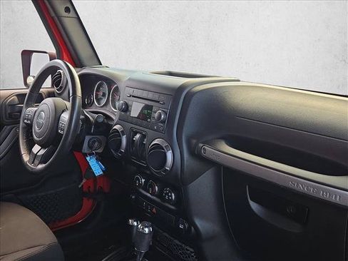 Used 2018 Jeep Wrangler Sport AWD/4WD image 18