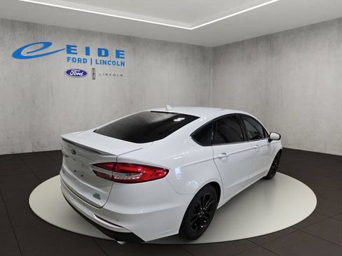 Used 2020 Ford Fusion SE w/ Equipment Group 151A FWD image 8