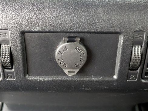 Used 2011 Toyota Tundra Limited image 14