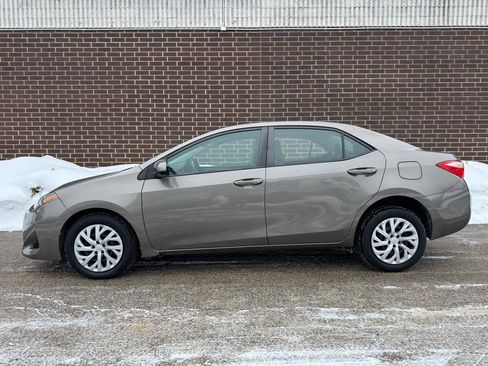 Used 2018 Toyota Corolla LE image 27