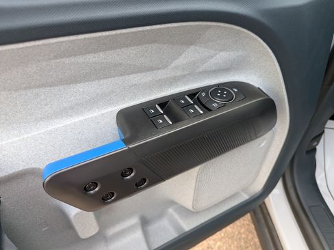 New 2025 Ford Maverick XLT w/ XLT Luxury Package FWD image 10