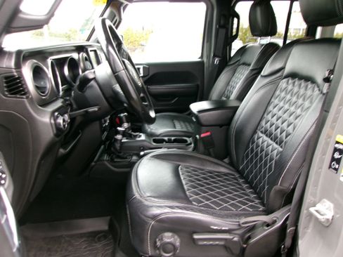 Used 2022 Jeep Wrangler Unlimited Sport AWD/4WD image 13