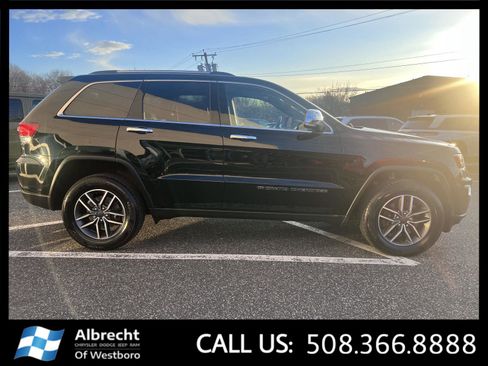 Used 2022 Jeep Grand Cherokee Limited image 6