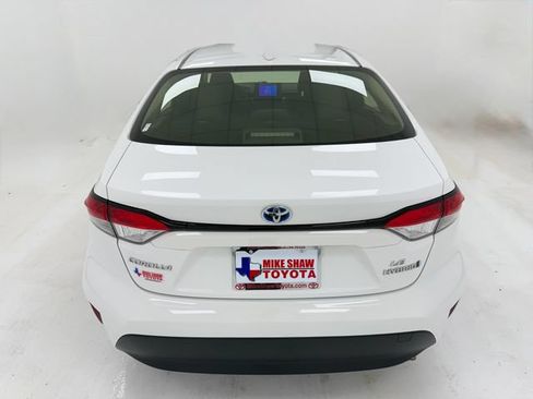 Used 2024 Toyota Corolla LE FWD image 39