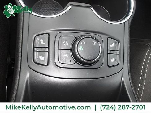 Used 2023 GMC Terrain SLE w/ Driver Convenience Package AWD/4WD image 21