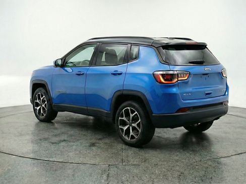 Used 2025 Jeep Compass Limited AWD/4WD image 6