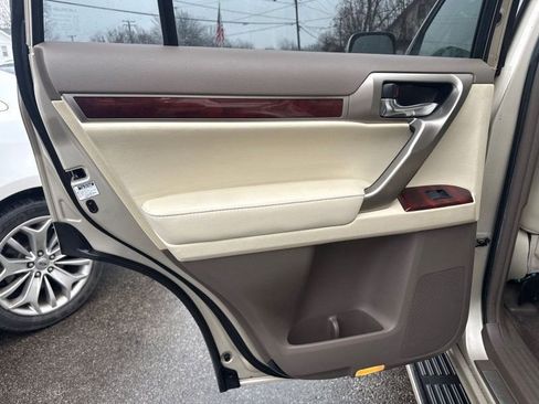 Used 2010 Lexus GX 460 image 13
