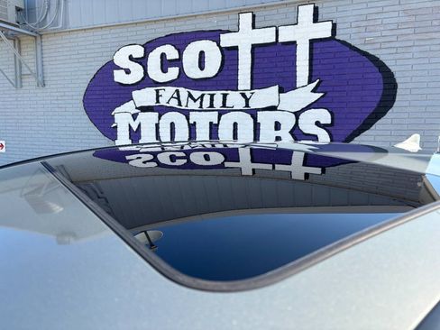 Used 2009 Hyundai Sonata Limited FWD image 2