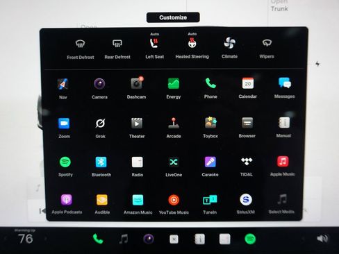 Used 2023 Tesla Model Y Long Range image 9