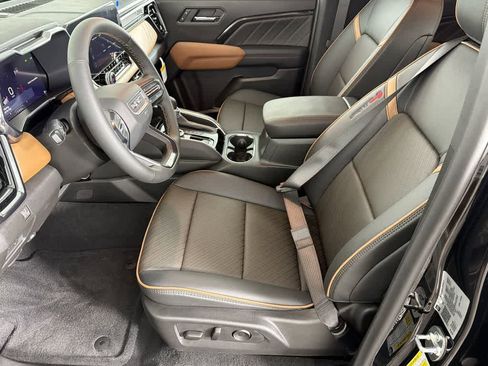 New 2026 GMC Canyon AT4 w/ AT4 Premium Package image 15