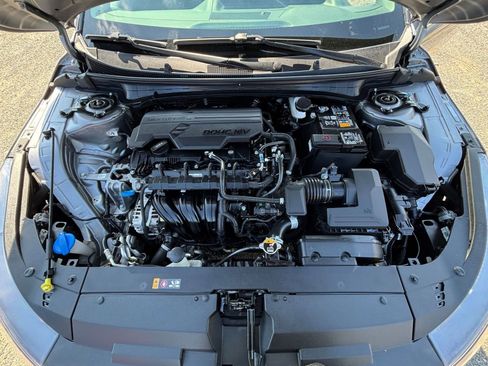 Used 2025 Kia K4 FWD image 31