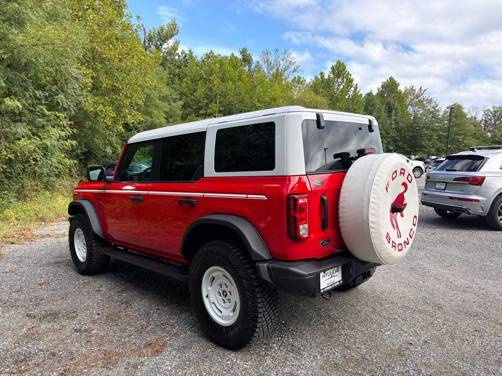 Used 2023 Ford Bronco Heritage Edition AWD/4WD image 4