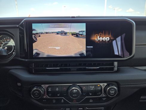 New 2026 Jeep Gladiator Sport image 34