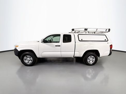 Used 2022 Toyota Tacoma SR RWD image 6
