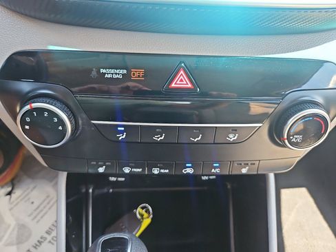 Used 2019 Hyundai Tucson Value AWD/4WD image 31