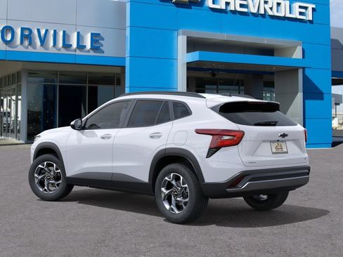 New 2026 Chevrolet Trax LT FWD image 3