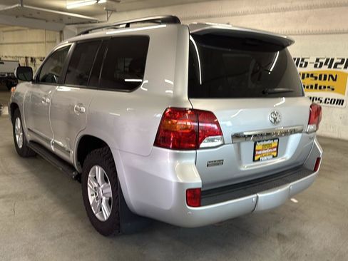 Used 2013 Toyota Land Cruiser AWD/4WD image 88