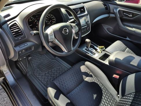 Used 2018 Nissan Altima 2.5 S w/ S Convenience Package FWD image 10