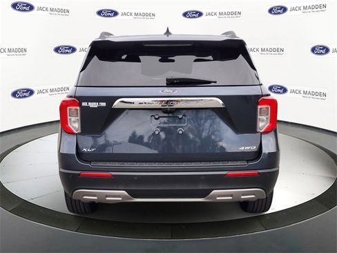 Certified 2022 Ford Explorer XLT w/ Equipment Group 202A image 4