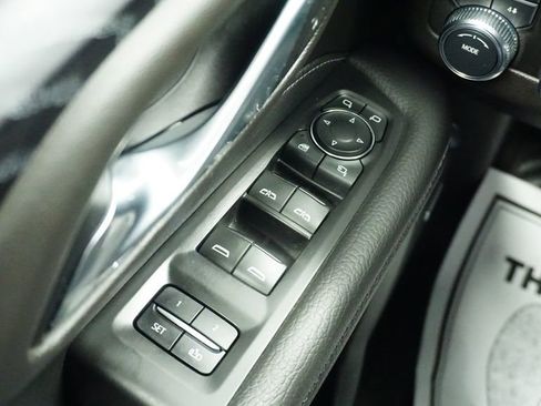 Used 2021 GMC Yukon Denali image 31