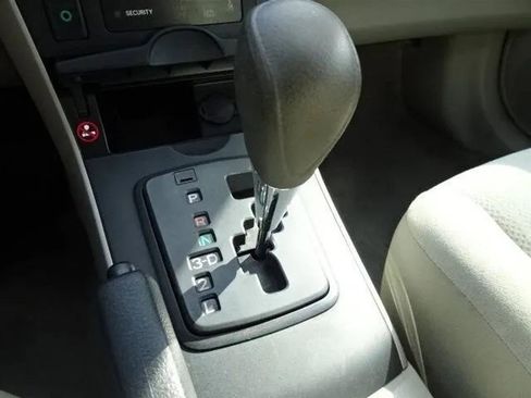 Used 2013 Toyota Corolla L image 46