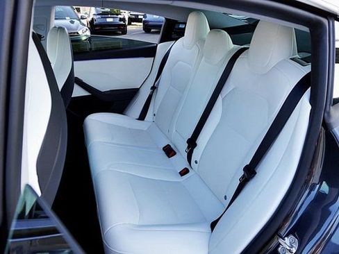 Used 2024 Tesla Model 3 Performance image 18