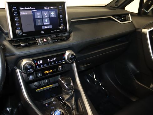 Used 2020 Toyota RAV4 XSE image 45