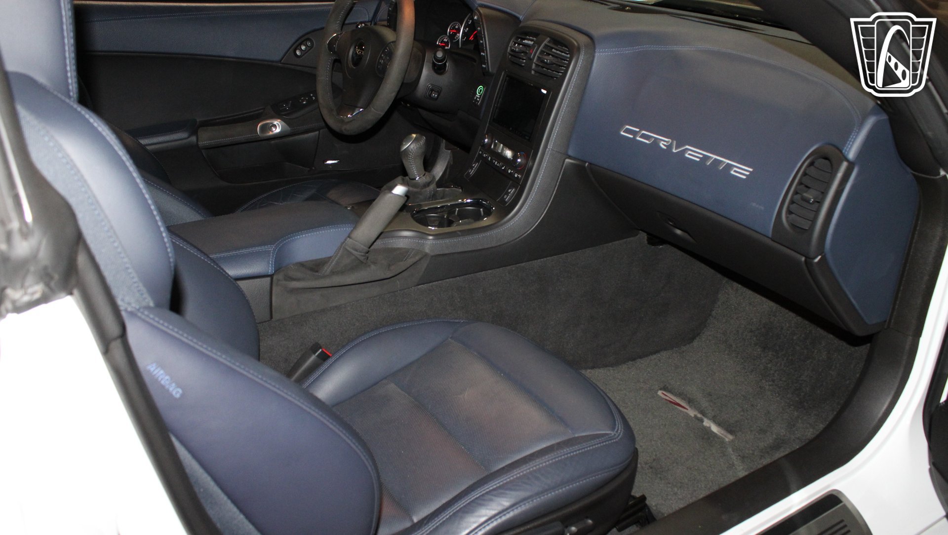 Used 2013 Chevrolet Corvette Z06 w/ 3LZ Preferred Equipment Group RWD image 8
