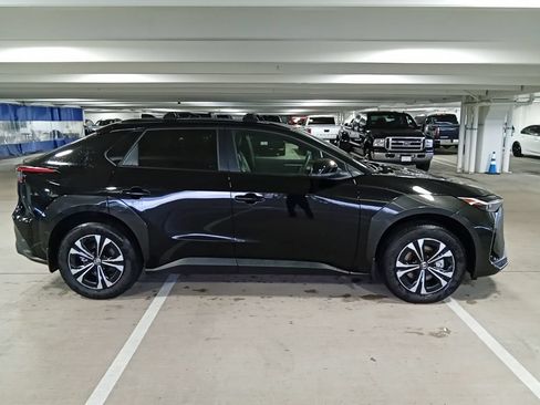 Used 2025 Toyota bZ4X FWD w/ Weather Package image 4