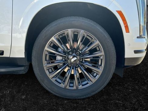 Used 2025 Cadillac Escalade Sport w/ LPO, ONYX Package AWD/4WD image 28