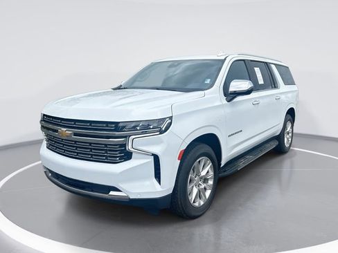Used 2023 Chevrolet Suburban Premier image 1
