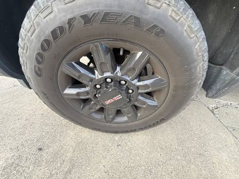 Used 2024 GMC Sierra 2500 AT4 w/ AT4 Premium Plus Package AWD/4WD image 35