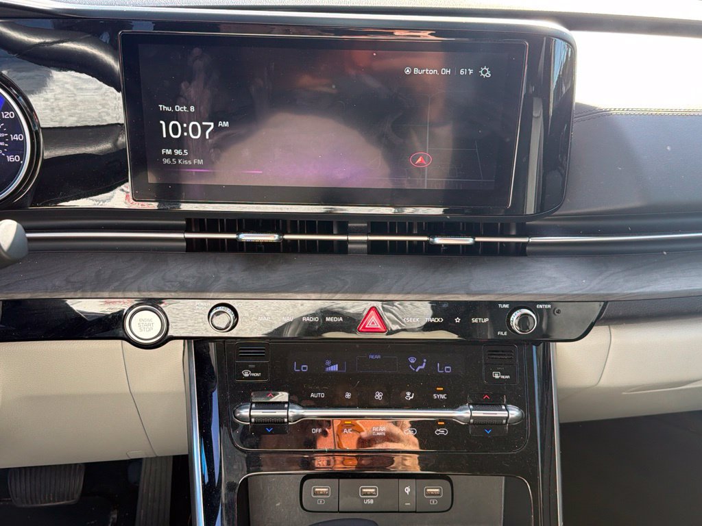 Used 2024 Kia Carnival EX FWD image 14