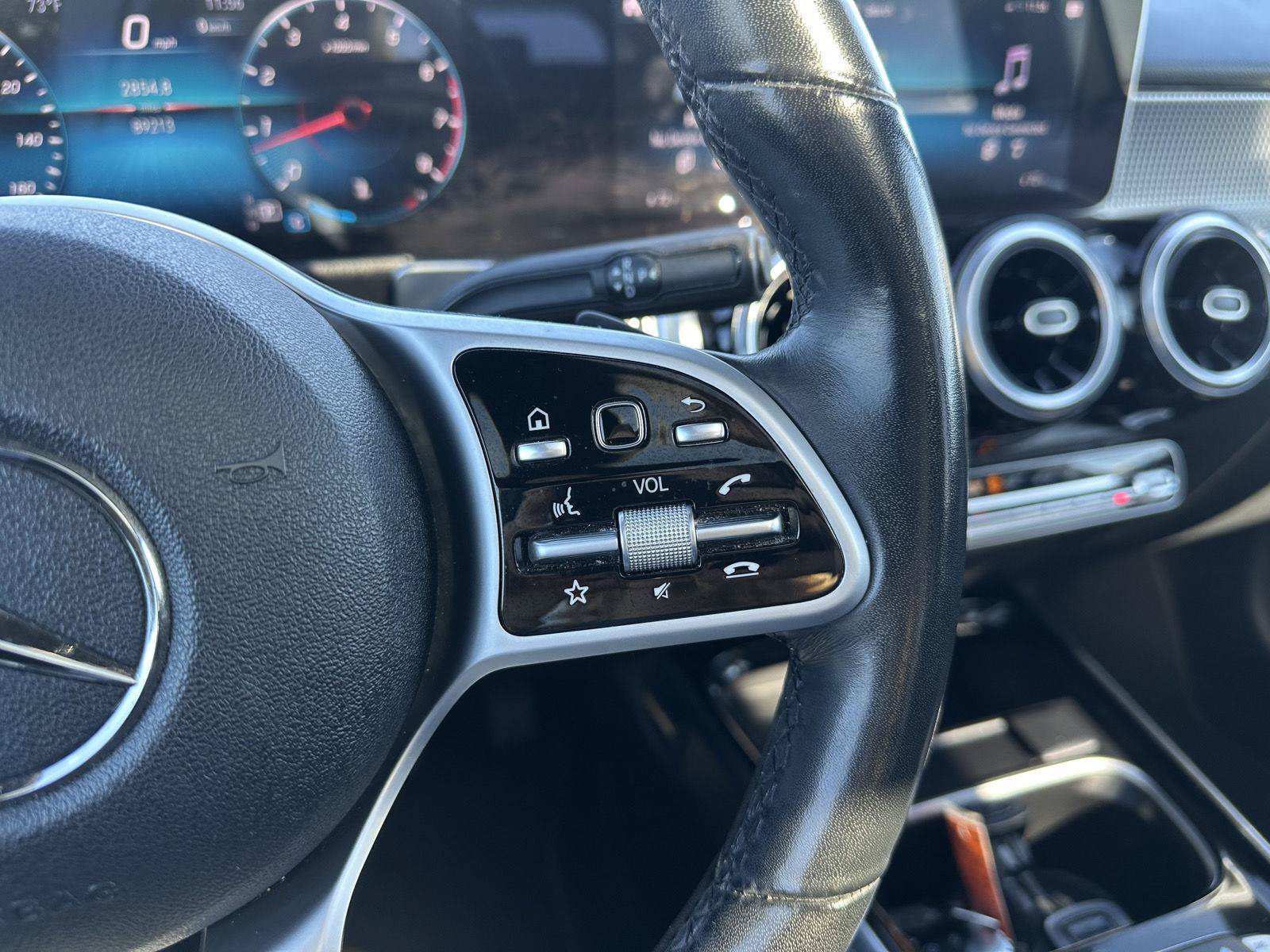 Used 2020 Mercedes-Benz GLB 250 4MATIC image 22