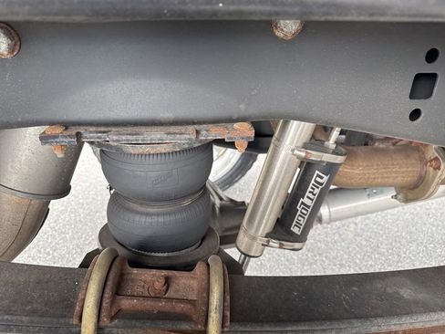 Used 2019 Ford F250 Platinum w/ FX4 Off-Road Package image 23