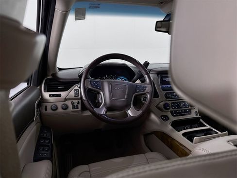 Used 2017 GMC Yukon XL Denali w/ Open Road Package image 19