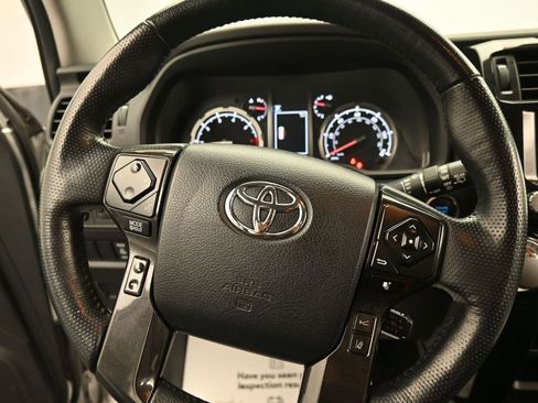 Used 2024 Toyota 4Runner TRD Off-Road Premium AWD/4WD image 20