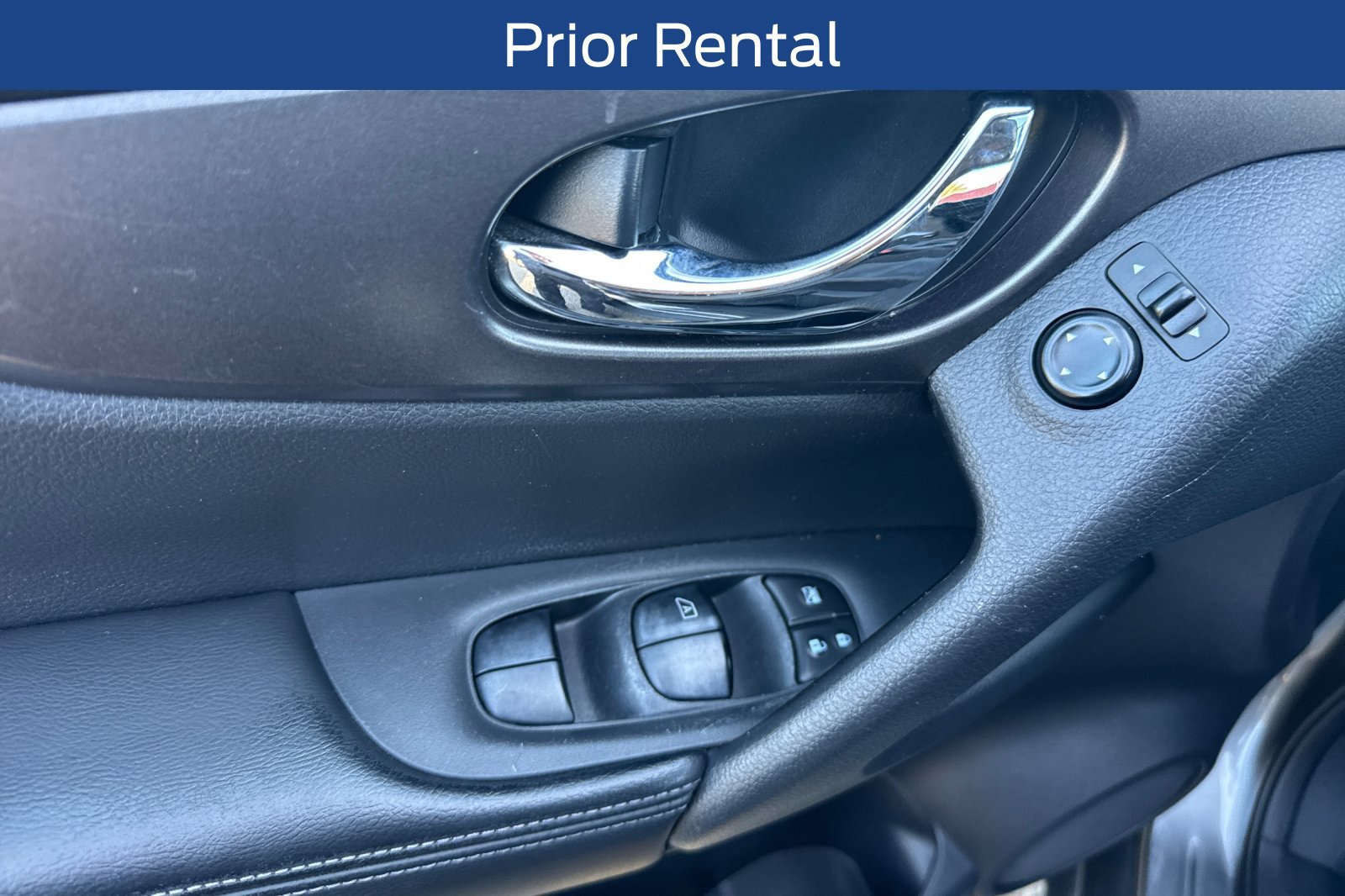 Used 2016 Nissan Rogue S FWD image 14