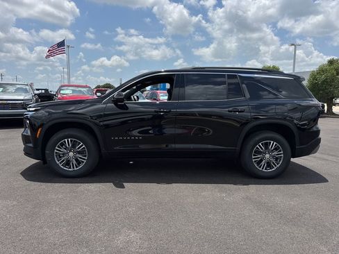 New 2026 Chevrolet Traverse LT FWD image 3