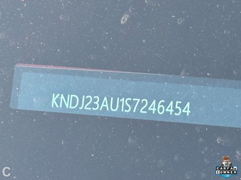 Used 2025 Kia Soul LX w/ LX Technology Package FWD image 12