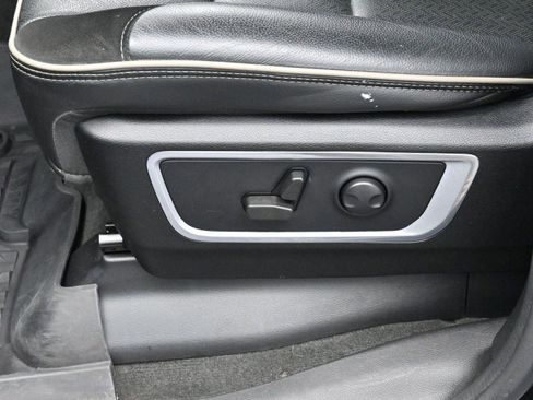 Used 2022 RAM 1500 Laramie image 13