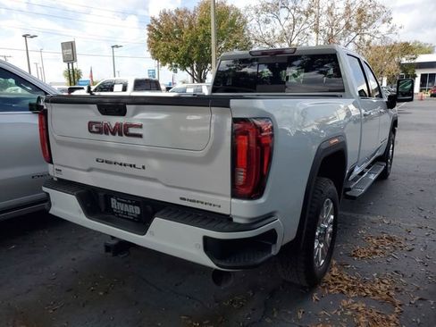 Used 2020 GMC Sierra 2500 Denali w/ Technology Package image 4